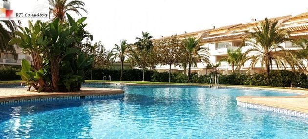 Foto 1 de Alquiler de piso en Torreblanca de 2 habitaciones con terraza y piscina