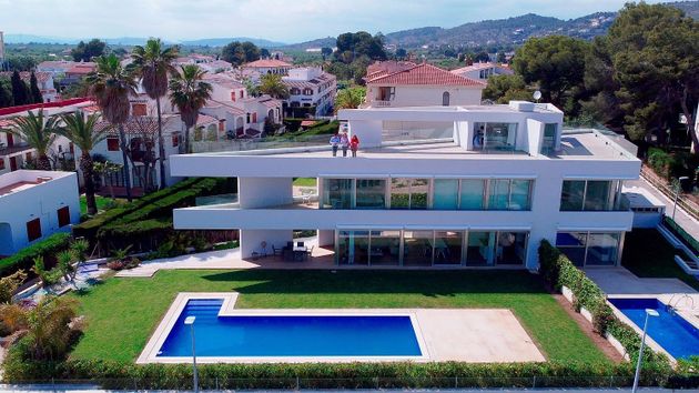 Foto 2 de Xalet en venda a Alcossebre de 3 habitacions amb terrassa i piscina