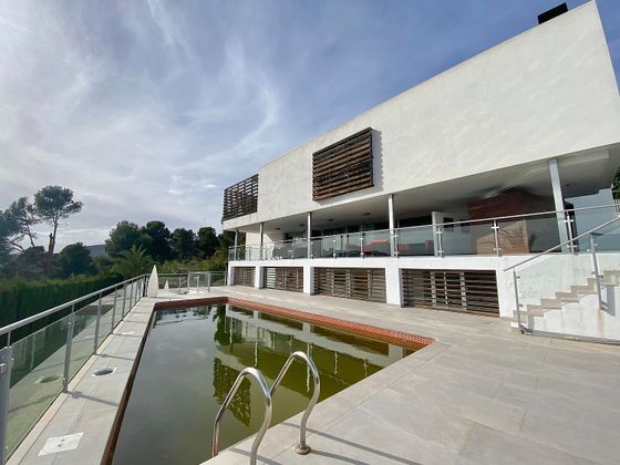 Foto 1 de Venta de chalet en Borriol de 6 habitaciones con terraza y piscina