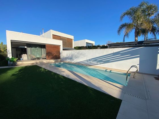 Foto 2 de Casa en venda a El Grao de 4 habitacions amb terrassa i piscina