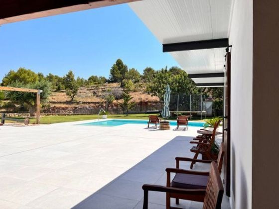 Foto 1 de Venta de chalet en Borriol de 5 habitaciones con terraza y piscina