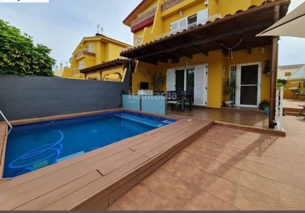 Foto 2 de Casa en venda a Curva - Heliópolis de 4 habitacions amb terrassa i piscina