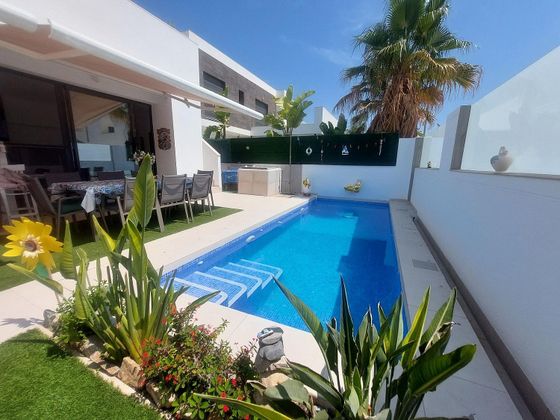 Foto 1 de Xalet en venda a Santiago de la Ribera de 2 habitacions amb terrassa i piscina
