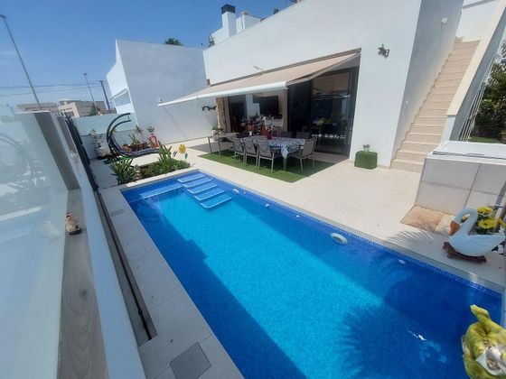Foto 2 de Venta de chalet en Santiago de la Ribera de 2 habitaciones con terraza y piscina