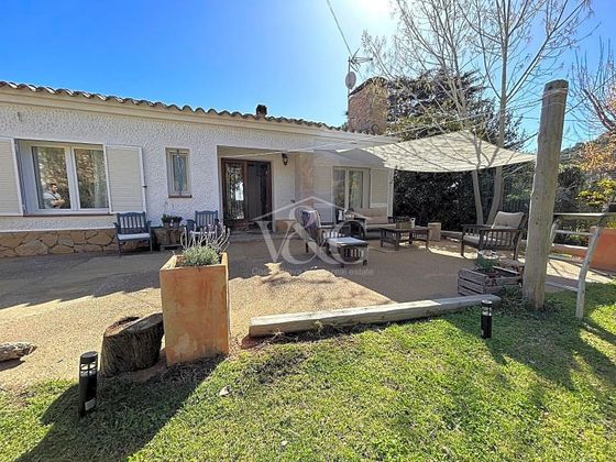 Foto 2 de Chalet en venta en Aiguafreda - Sa Tuna de 4 habitaciones con terraza y garaje