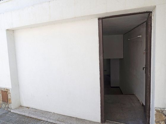 Foto 2 de Casa adossada en venda a Escala, L´ de 4 habitacions amb terrassa i aire acondicionat