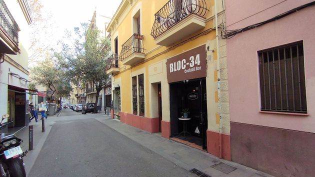 Foto 2 de Traspaso local en calle De la Perla con aire acondicionado