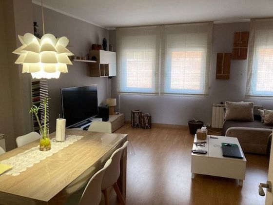 Foto 1 de Piso en venta en Llagostera de 3 habitaciones con terraza y aire acondicionado