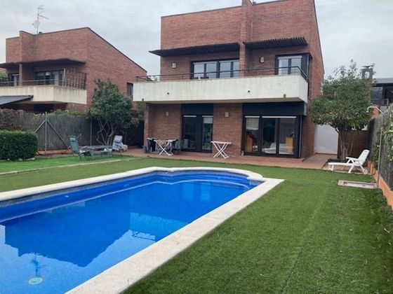 Foto 1 de Chalet en venta en Vidreres de 3 habitaciones con terraza y piscina