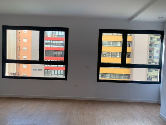 Foto 1 de Alquiler de piso en calle Pilar Lorengar de 1 habitación con piscina y garaje