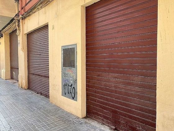 Foto 1 de Local en venda a calle Mora de Rubielos de 900 m²