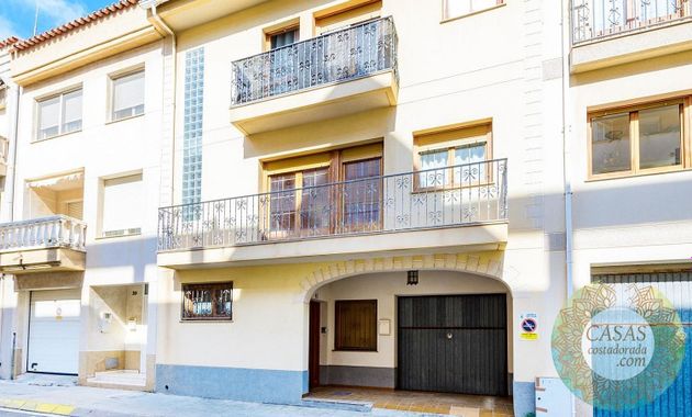 Foto 1 de Casa en venta en L'Ametlla de Mar de 5 habitaciones con terraza y garaje