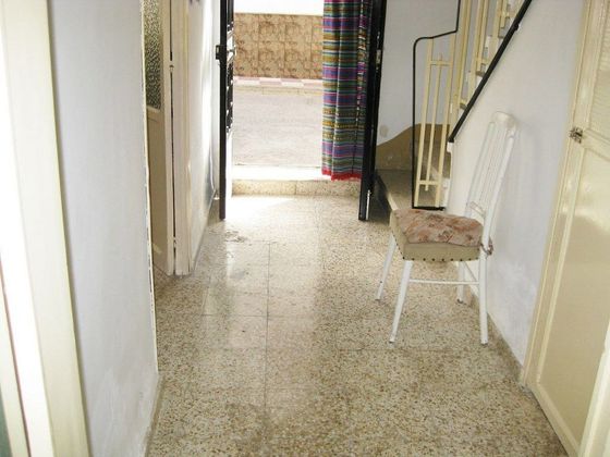 Foto 2 de Casa adossada en venda a calle Santa Teresa de Ávila de 4 habitacions amb terrassa