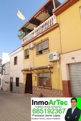 Foto 1 de Venta de casa adosada en calle Horno de 3 habitaciones con terraza y balcón