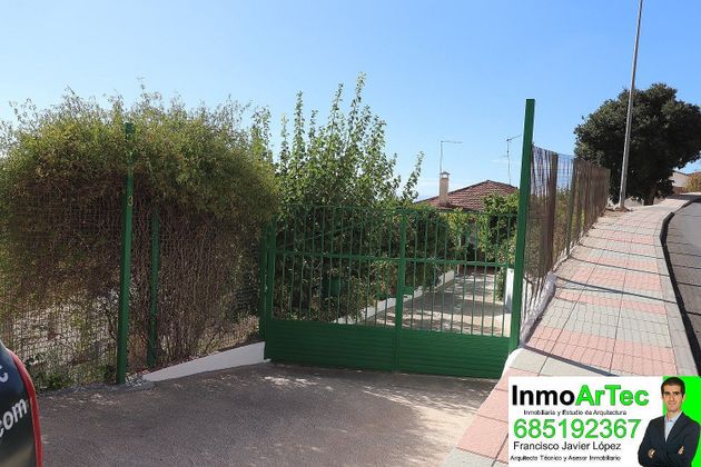 Foto 1 de Xalet en venda a carretera Montefrío de 3 habitacions amb piscina i jardí