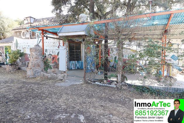 Foto 1 de Casa rural en venda a calle Extramuros Extrarradio de 2 habitacions amb jardí