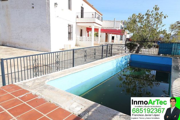 Foto 1 de Venta de casa rural en calle Diseminado Saladillo de 9 habitaciones con terraza y piscina