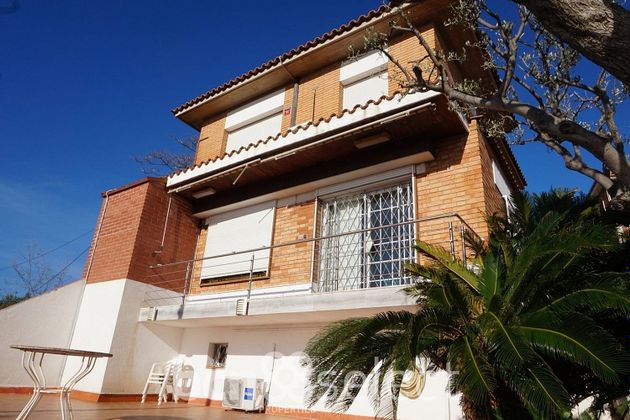 Foto 2 de Xalet en venda a Ciutat Diagonal - La Miranda - La Mallola de 8 habitacions amb terrassa i piscina