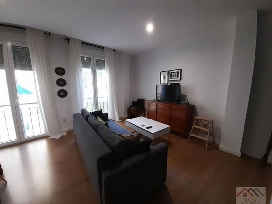 Foto 2 de Alquiler de piso en Centro - Jerez de la Frontera de 1 habitación con muebles y balcón