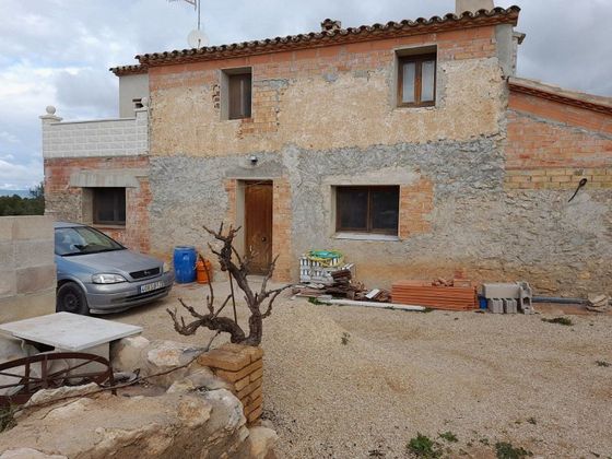 Foto 1 de Venta de casa rural en Tivissa de 5 habitaciones con terraza