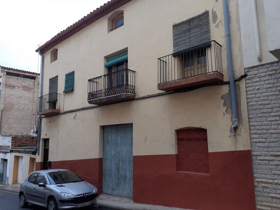 Foto 1 de Venta de casa en Móra d´Ebre de 4 habitaciones con terraza