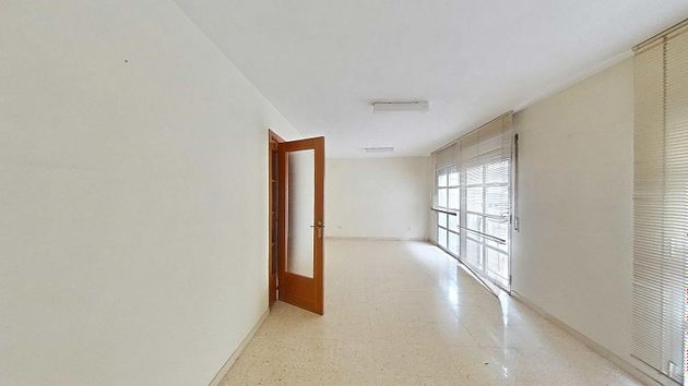 Foto 1 de Alquiler de oficina en avenida De Les Comarques Catalanes de 74 m²