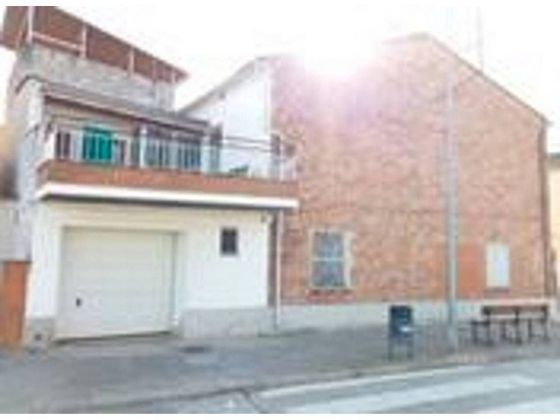 Foto 2 de Casa en venda a Alfarràs de 4 habitacions amb terrassa i garatge