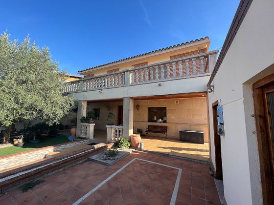 Foto 1 de Xalet en venda a Montoliu de Lleida de 5 habitacions amb terrassa i piscina