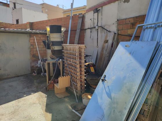 Foto 1 de Venta de terreno en calle De Lleida de 103 m²