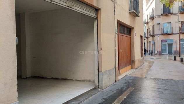 Foto 2 de Local en lloguer a calle De Sant Antoni amb terrassa