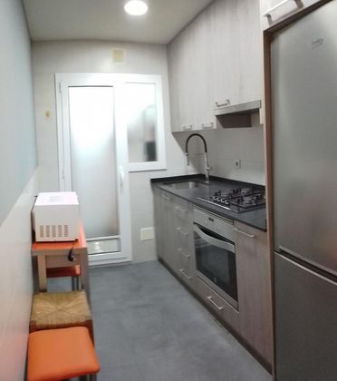 Foto 1 de Piso en venta en Sants-Badal de 2 habitaciones con terraza y aire acondicionado