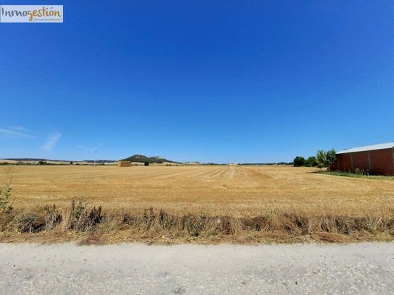 Foto 2 de Venta de terreno en Tudela de Duero de 6922 m²