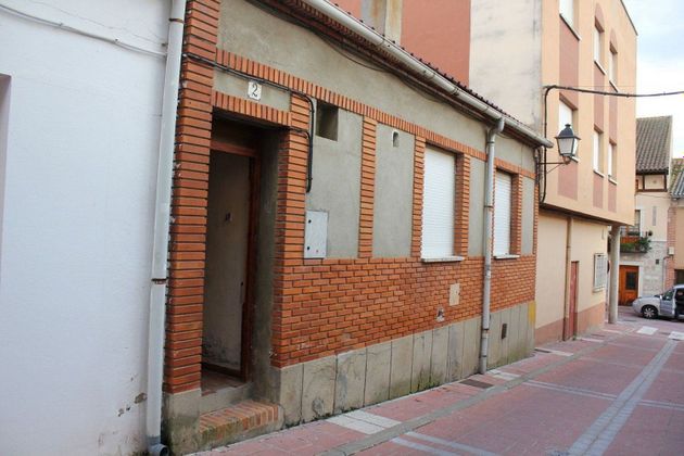 Foto 1 de Xalet en venda a Tudela de Duero de 4 habitacions i 164 m²