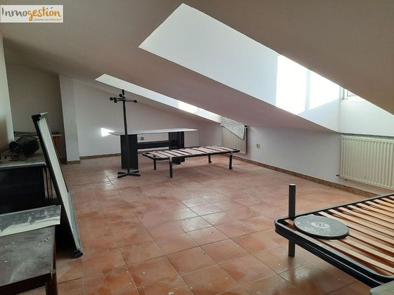 Foto 1 de Pis en venda a Tudela de Duero de 4 habitacions amb terrassa i calefacció