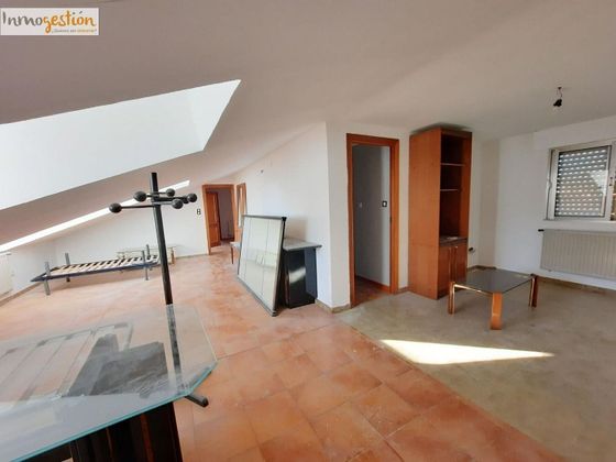 Foto 2 de Pis en venda a Tudela de Duero de 4 habitacions amb terrassa i calefacció