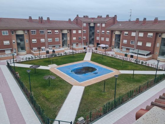 Foto 1 de Ático en venta en Las Villas - Sta Ana de 2 habitaciones con terraza y piscina