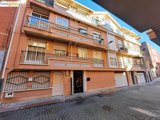 Foto 1 de Venta de piso en Tudela de Duero de 2 habitaciones con terraza y garaje