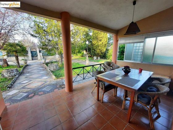 Foto 2 de Xalet en venda a Tudela de Duero de 3 habitacions amb piscina i garatge