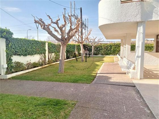 Foto 1 de Venta de piso en calle Zamora de 3 habitaciones con terraza y jardín