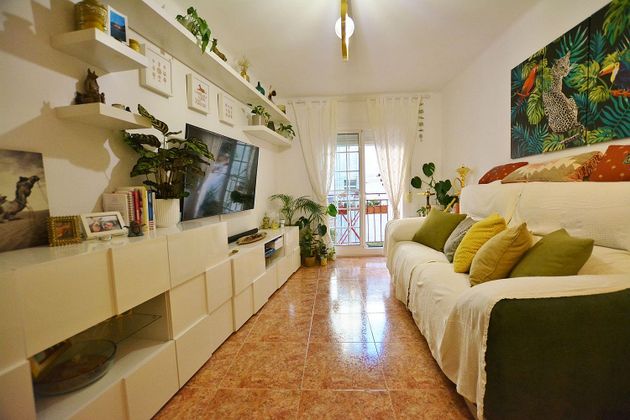 Foto 2 de Pis en venda a Centre - Santa Coloma de Gramanet de 3 habitacions amb balcó i aire acondicionat