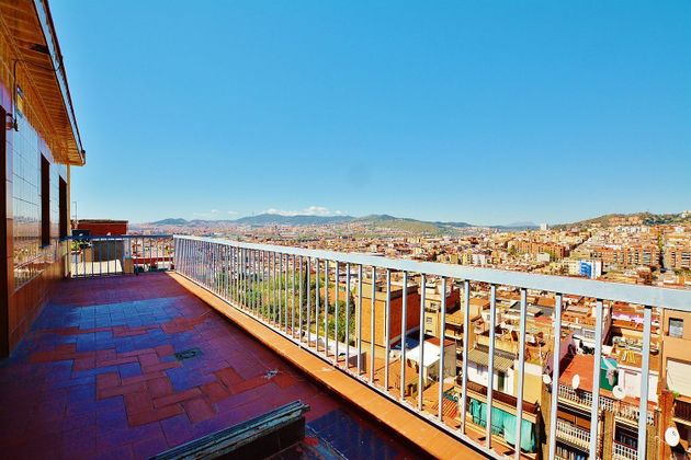 Foto 1 de Ático en venta en La Salut - Lloreda de 4 habitaciones con terraza y calefacción