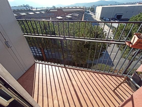 Foto 1 de Pis en venda a Centre - Ripollet de 3 habitacions amb balcó i aire acondicionat