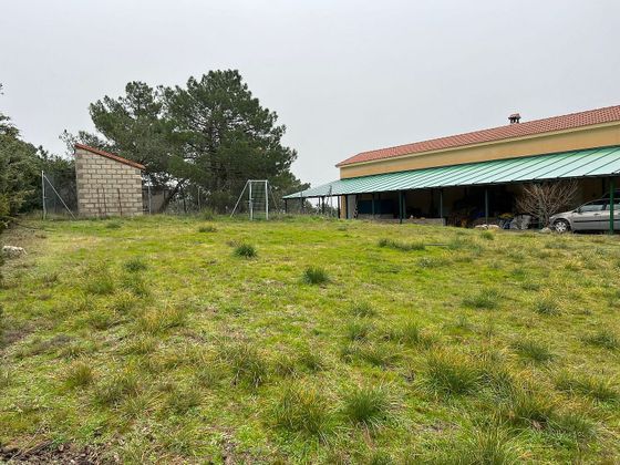 Foto 2 de Xalet en venda a Navalperal de Pinares de 3 habitacions amb terrassa i garatge