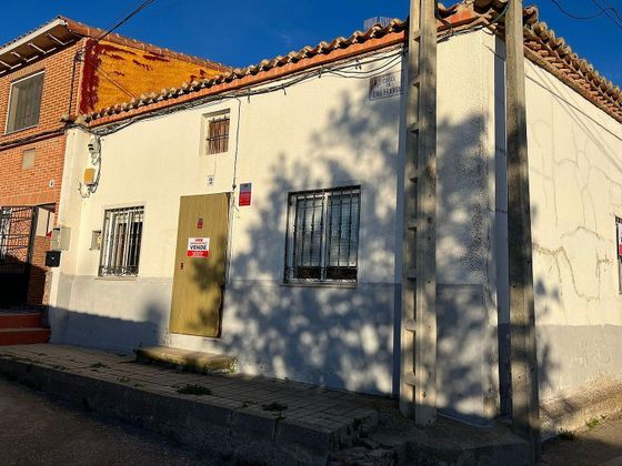 Foto 1 de Casa en venda a Rueda de 4 habitacions amb terrassa i garatge
