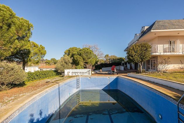 Foto 2 de Xalet en venda a Casar (El) de 7 habitacions amb terrassa i piscina