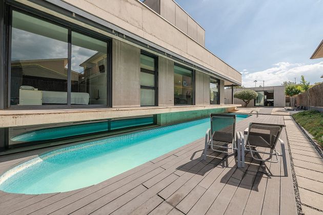 Foto 2 de Xalet en venda a Porqueres de 2 habitacions amb terrassa i piscina