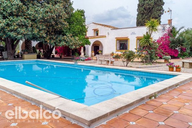 Foto 1 de Chalet en venta en calle Montserrat de 3 habitaciones con piscina y balcón