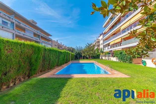 Foto 2 de Àtic en venda a calle De Rosa Sensat de 3 habitacions amb terrassa i piscina