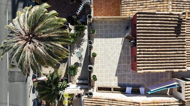 Foto 1 de Chalet en venta en El Terreno de 5 habitaciones con terraza y garaje