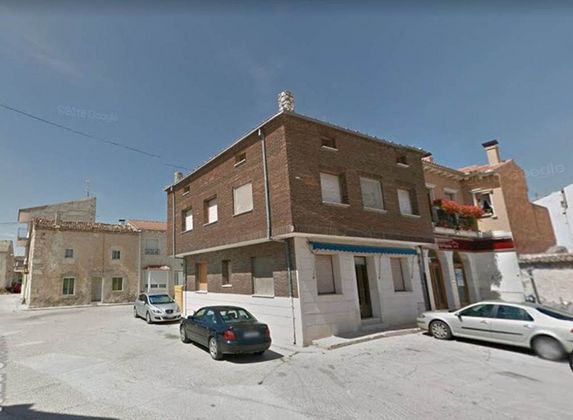Foto 1 de Casa en venda a calle Estación de 6 habitacions amb calefacció